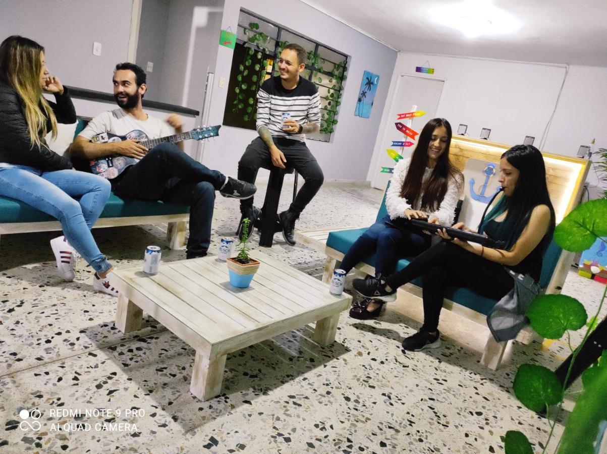 Key West Hostel Medellin Luaran gambar