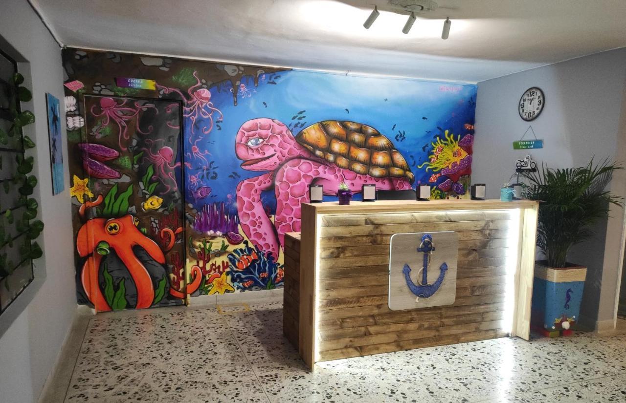 Key West Hostel Medellin Luaran gambar