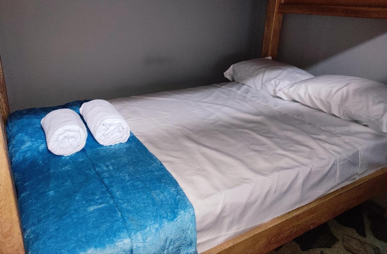 Key West Hostel Medellin Luaran gambar